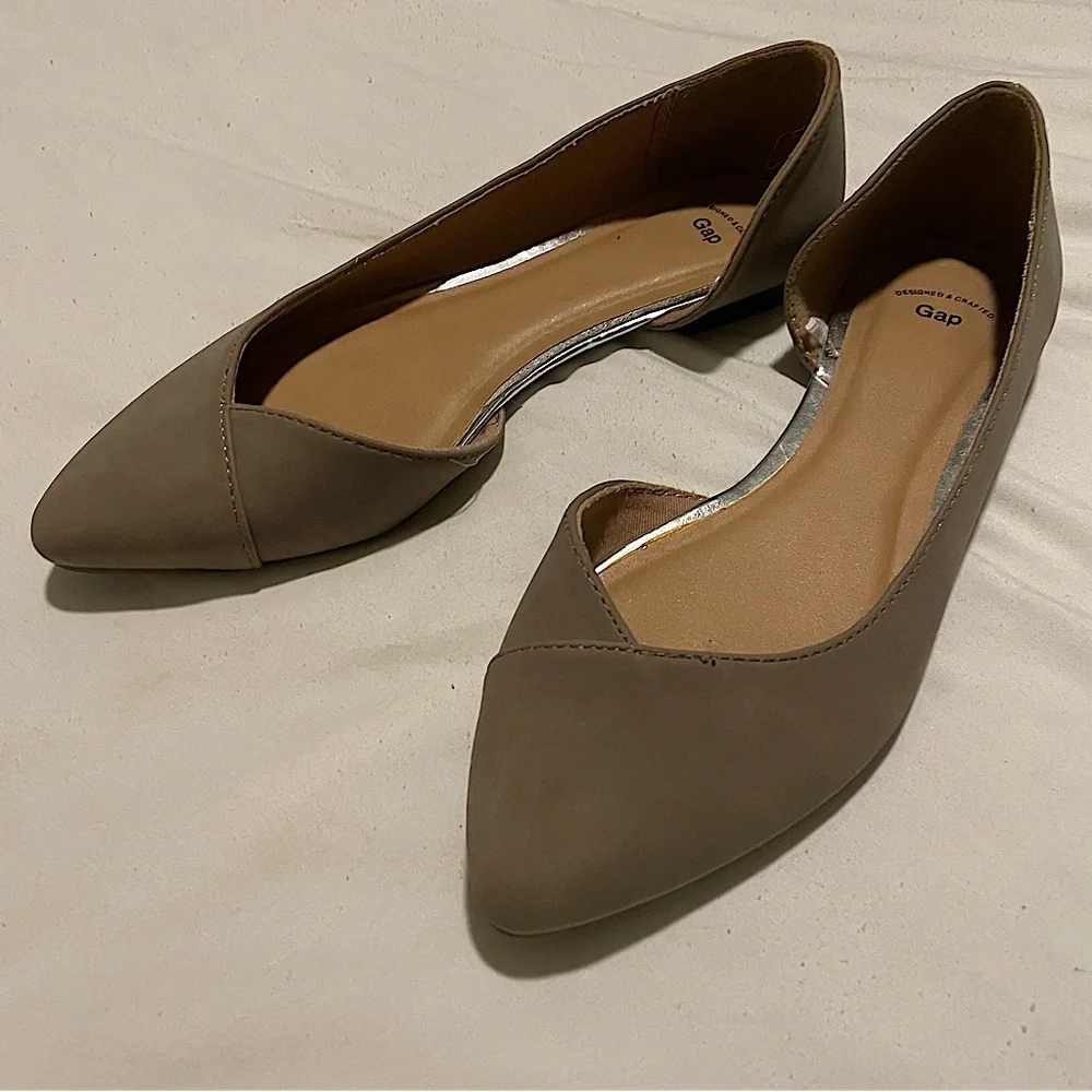 GAP Flats - Picture 1 of 6